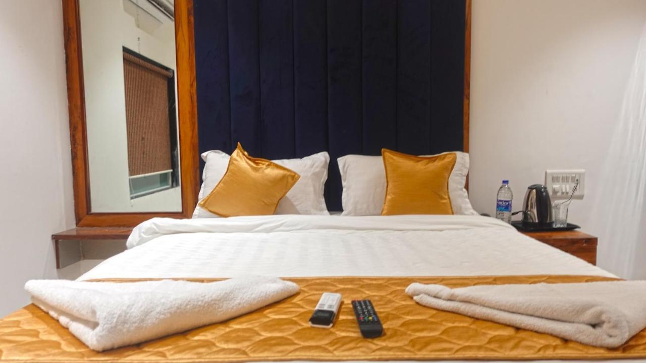 Hotel Palms Residency, Chembur Mumbai Exterior foto