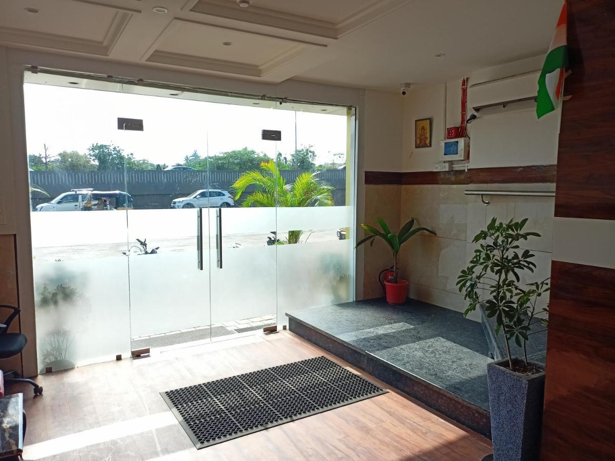 Hotel Palms Residency, Chembur Mumbai Exterior foto